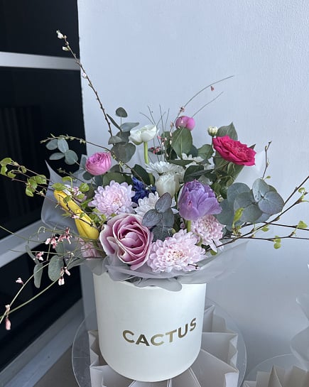 Весенний микс в шляпной коробке с доставкой по Астане