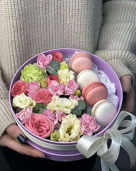 Нежный букет с пионовидными розами и эустомой с доставкой по Астане