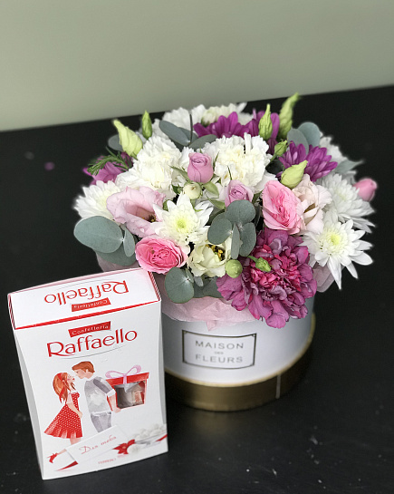Bouquet of Box with Raffaello flowers delivered to Rudniy