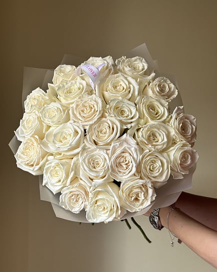 25 белых роз с доставкой по Астане