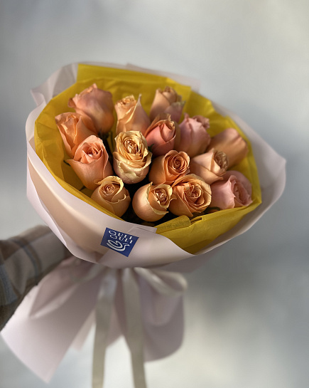 Bouquet of 15 persistent roses with delivery to Astana
