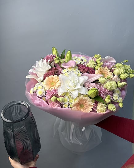 Зефирное облако: микс из лилий и гербер с доставкой по Астане