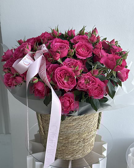 Розовое очарование в корзине с доставкой по Астане