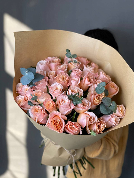 Розовые розы 39 шт