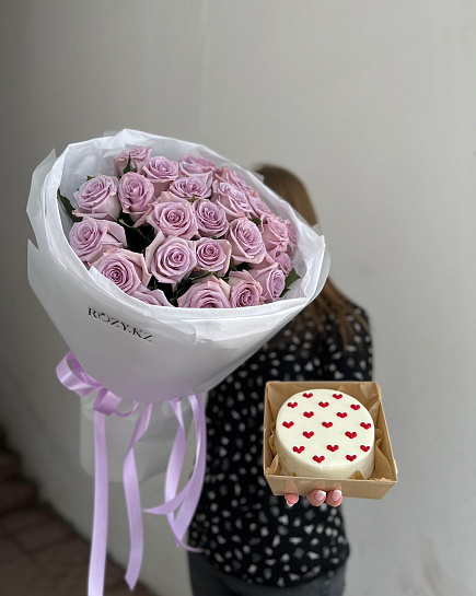 Bouquet of Combo of 25 roses and bento cake “Hearts” flowers delivered to Astana
