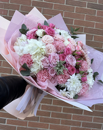 Bouquet of Idyll flowers delivered to Kostanay.