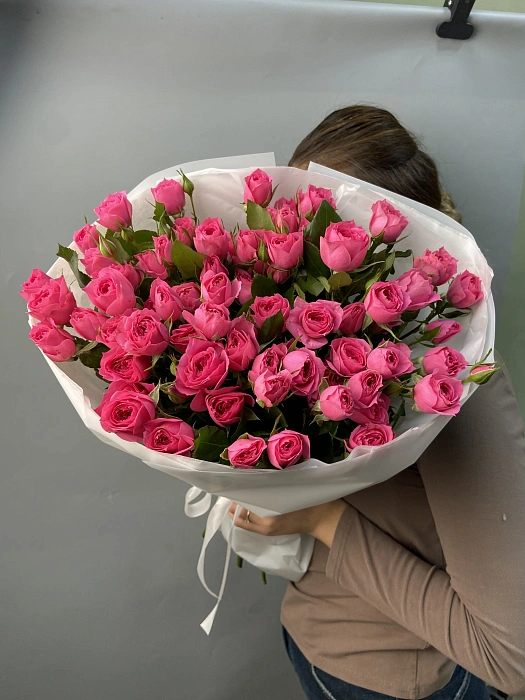 Кустовые розы «Софи» 11шт  - купить в Астане с доставкой