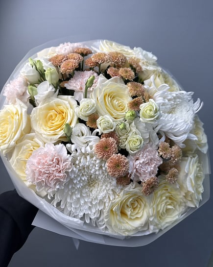 Пастельная гармония с розами и хризантемами с доставкой по Астане