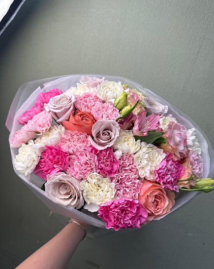 Розовое очарование с пионовидными розами with delivery to Astana