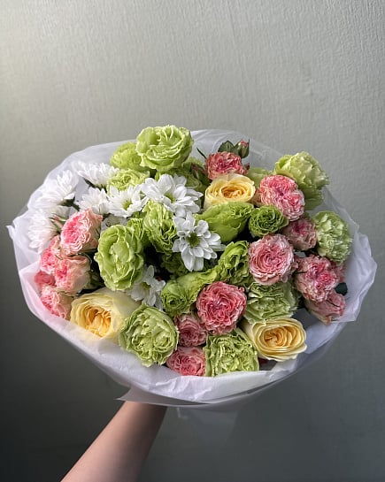 Пастельный микс с кустовыми розами и эустомой with delivery to Astana