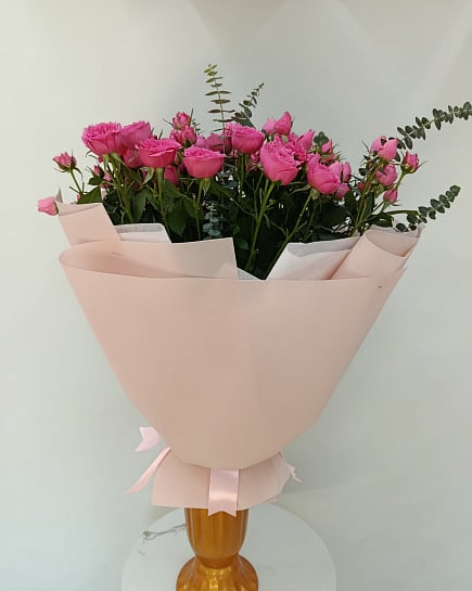 Розовое облако из кустовых роз с доставкой по Астане