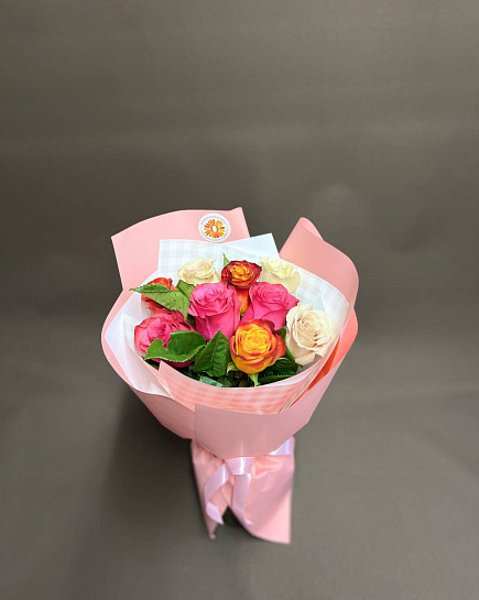 Букет из 9 Голландских микс роз  с доставкой по Алматы