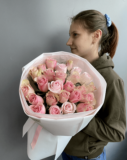 25 розовых роз 40-50см в круглой форме с доставкой по Астане