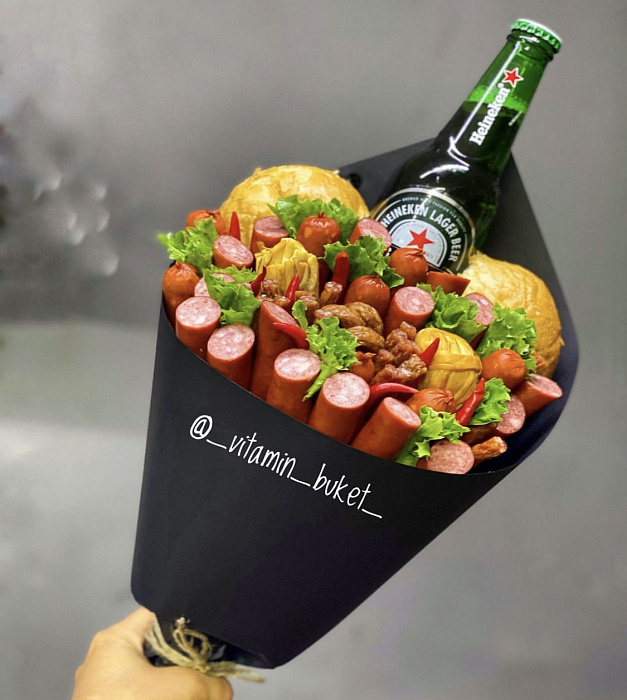 Men's beer bouquet with sausages