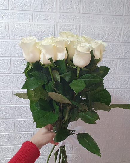 Букет белых роз  с доставкой по Алматы