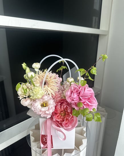 Розовый шарм с пионовидными розами с доставкой по Астане