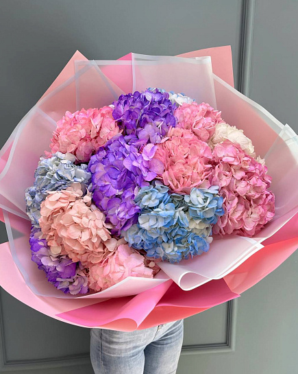 Bouquet of cloud of hydrangeas flowers delivered to Astana