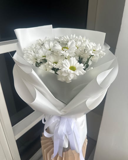 Белый букет из хризантем with delivery to Astana
