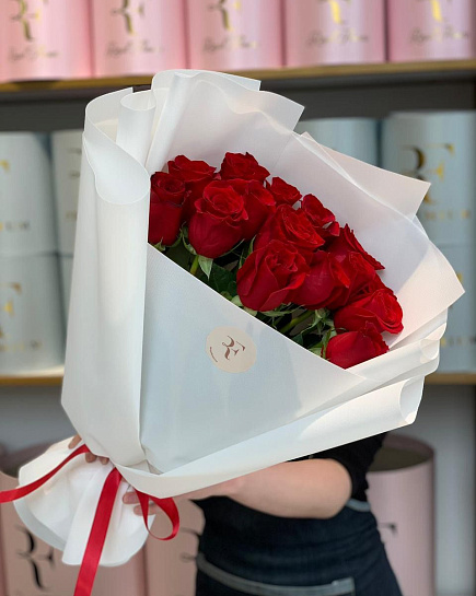 15 красных роз в букете с доставкой по Алматы