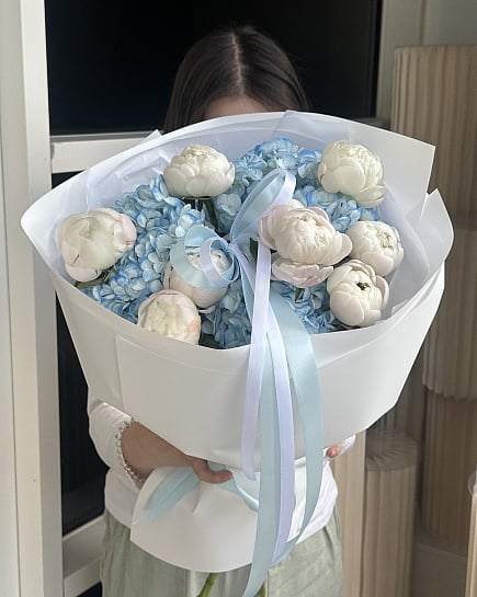 Небесная свежесть с пионами with delivery to Astana