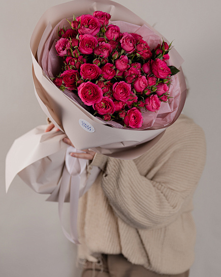 7 bush roses with delivery to Astana