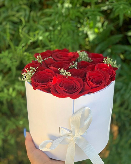 Mini composition of roses with delivery to Pavlodar