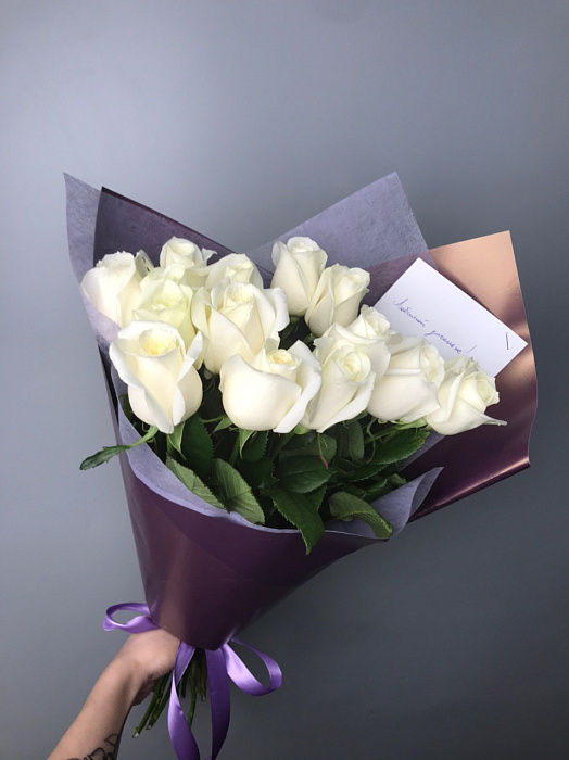 Bouquet of local white roses