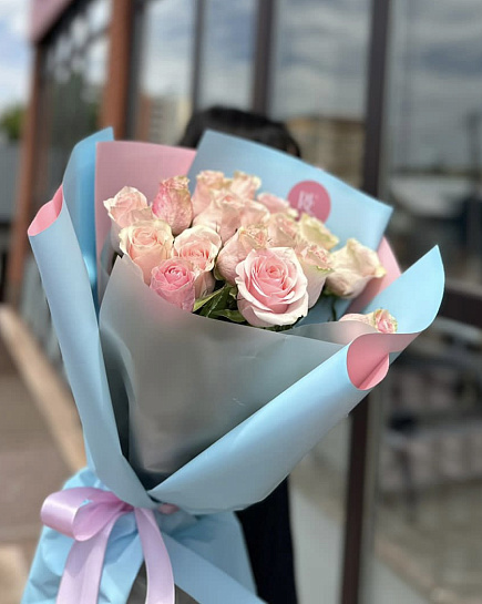 Яркий букет из роз с доставкой по Павлодаре