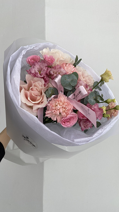 Assorted delicate bouquet