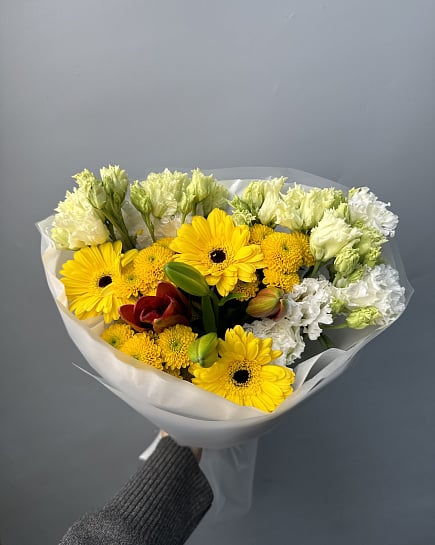 Солнечный микс с герберами и эустомой с доставкой по Астане
