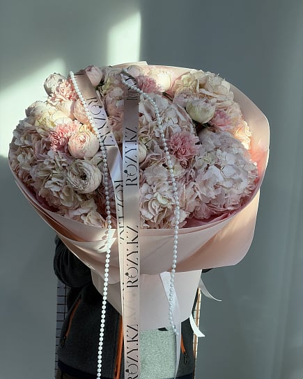 Розовое очарование с пионовидными розами с доставкой по Астане