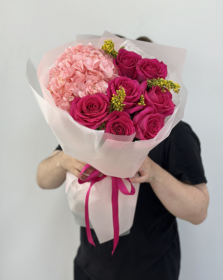 Bouquet of Palacio Pink flowers delivered to Astana