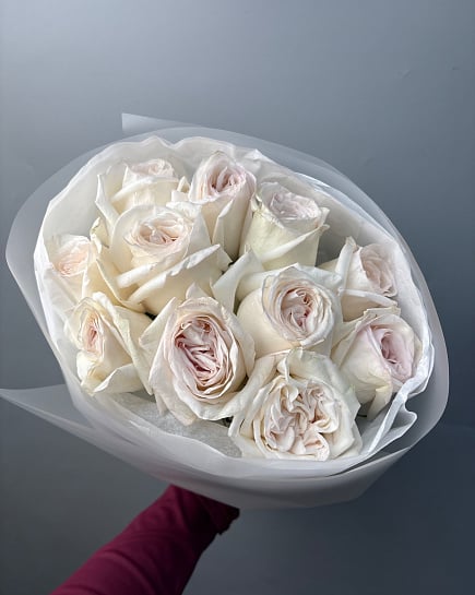 Белоснежная нежность пионовидных роз с доставкой по Астане