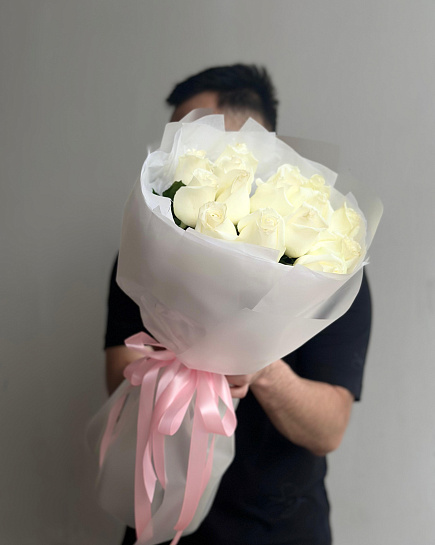 Букет из 15 белых роз с доставкой по Астане