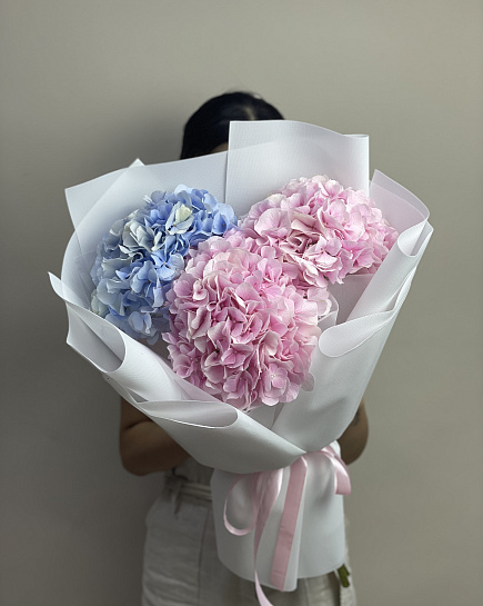 Bouquet of Strawberry ice cream and bubble gum flowers delivered to Astana