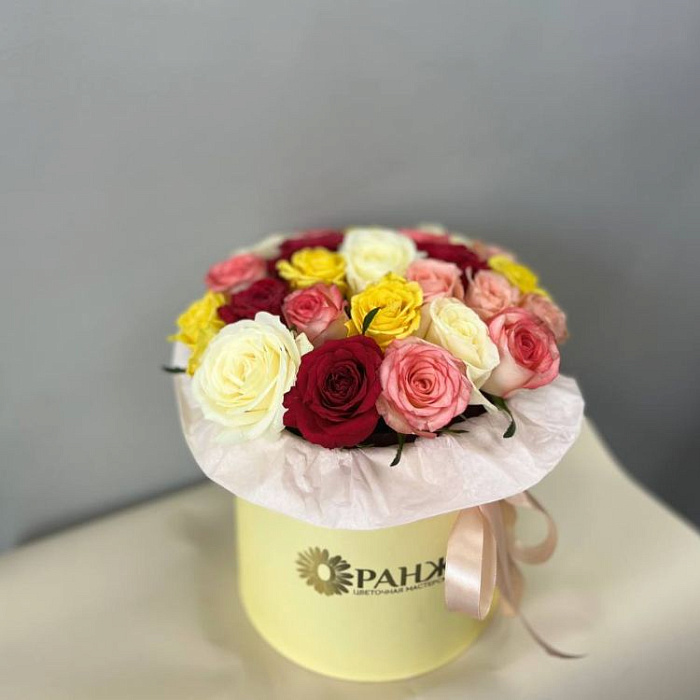 Bouquet of 25 mix roses in a box in Almaty