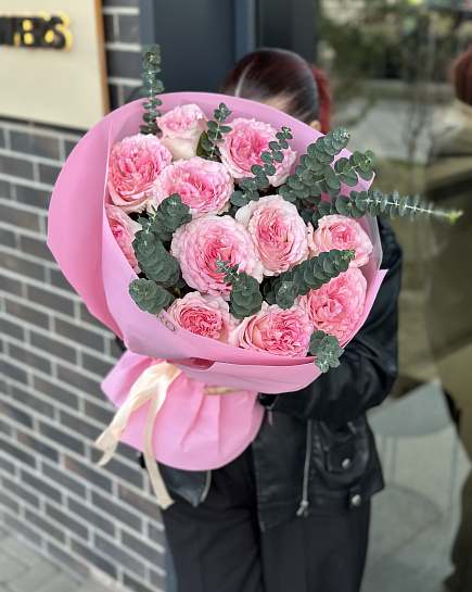 11 garden roses with delivery to Astana