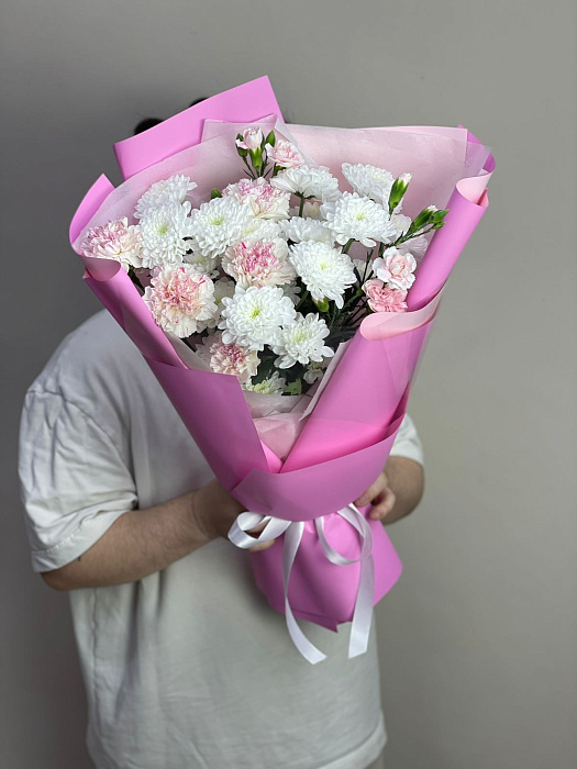 Bouquet with dianthus