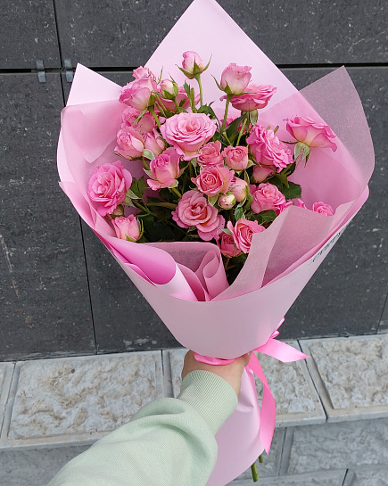Bouquet of Spray roses flowers delivered to Pavlodar