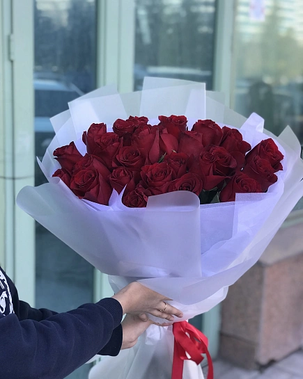 Высокие красные розы 25 штук  с доставкой по Астане
