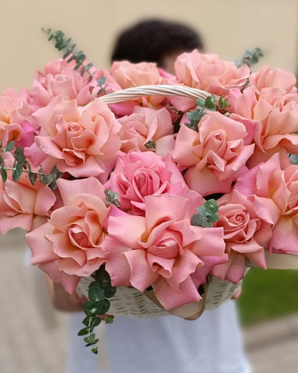 Bouquet of 21 French roses in a box with delivery to Almaty