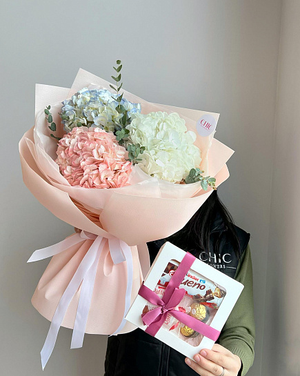 Combo bouquet with sweet box with delivery to Astana