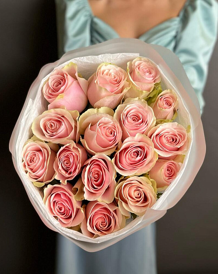 Букет из 15 розовых роз с доставкой по Алматы