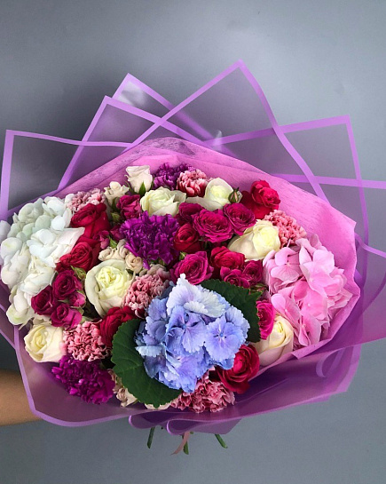 Букет с розами, гортензиями и гвоздиками "Истинное блаженство" с доставкой по Аральске