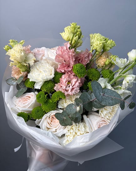 Пастельная гармония с эустомой и розами с доставкой по Астане