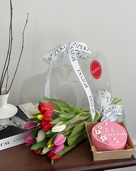 Комбо прозрачная сумочка 15 микс тюльпанов и бенто с доставкой по Астане