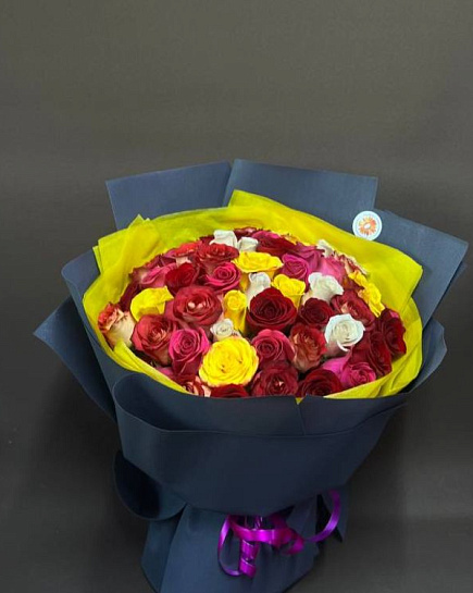 Букет из 51 голландской микс роз  с доставкой по Алматы