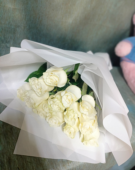 15 нежных белых роз премиум сорта мондиаль  с доставкой по Костанае