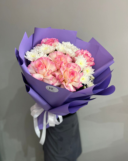Bouquet of Euro bouquet with roses and chrysanthemums flowers delivered to Shymkent