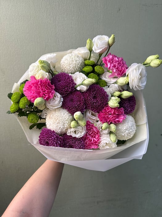 Цветочный микс в розово-фиолетовых тонах